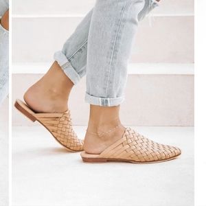 Liberte Prague Woven Mule